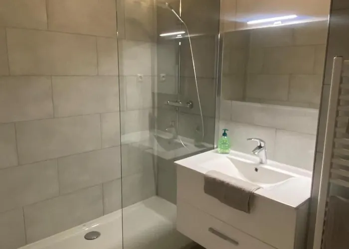 아파트 Evry Moon 70m2 Spacious And Bright Courcouronnes