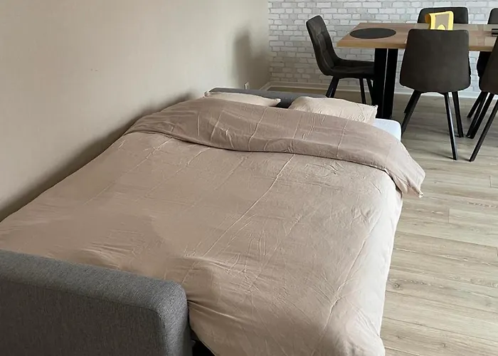 아파트 Evry Moon 70m2 Spacious And Bright Courcouronnes